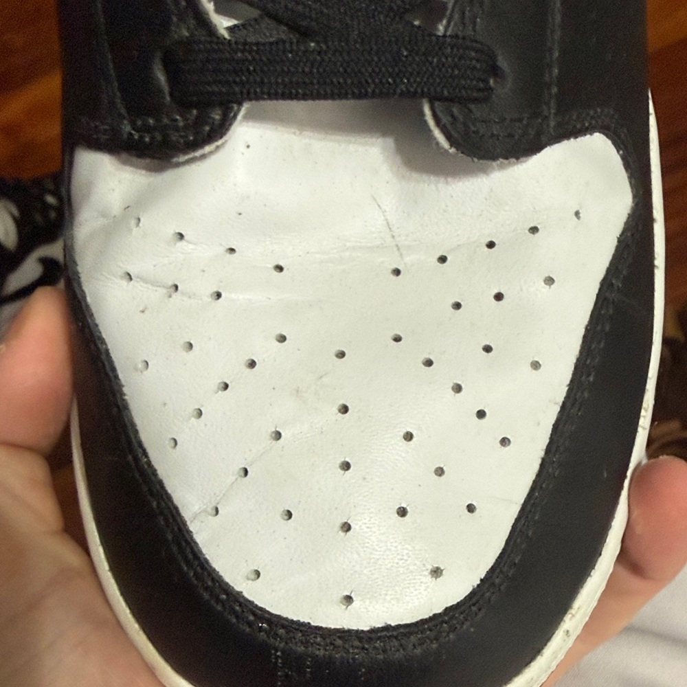 Nike Black and White High-Tops - Picture 6 of 8